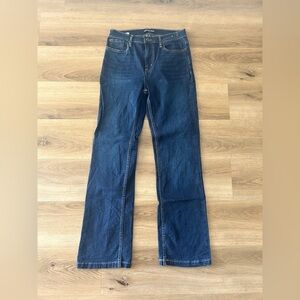 Calvin Klein Jeans Women’s Bootcut Dark Wash Denim Size 8/29– Like New